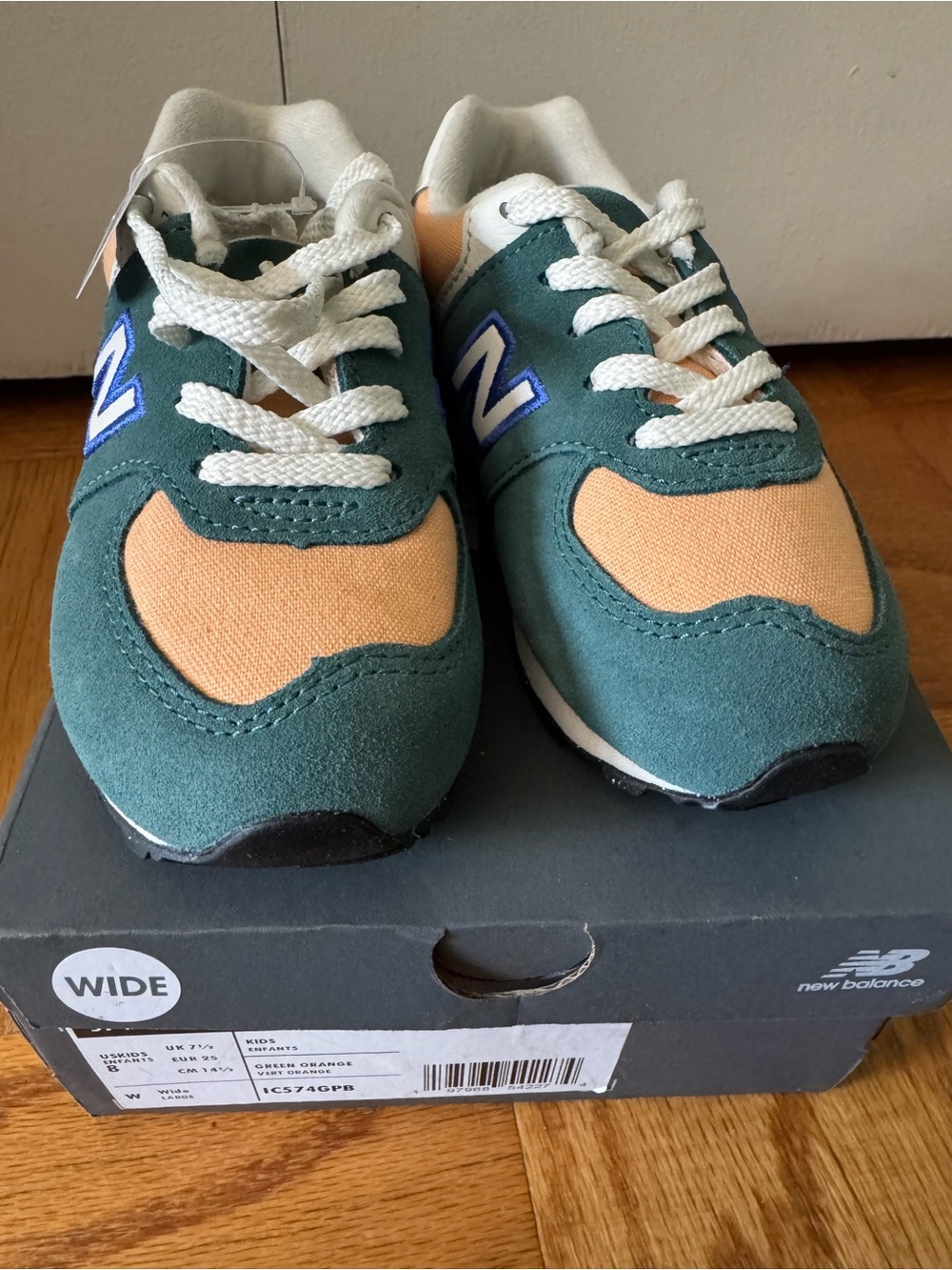 NEW BALANCE
Suede Wide 574 Lifestyle Sneakers 8W